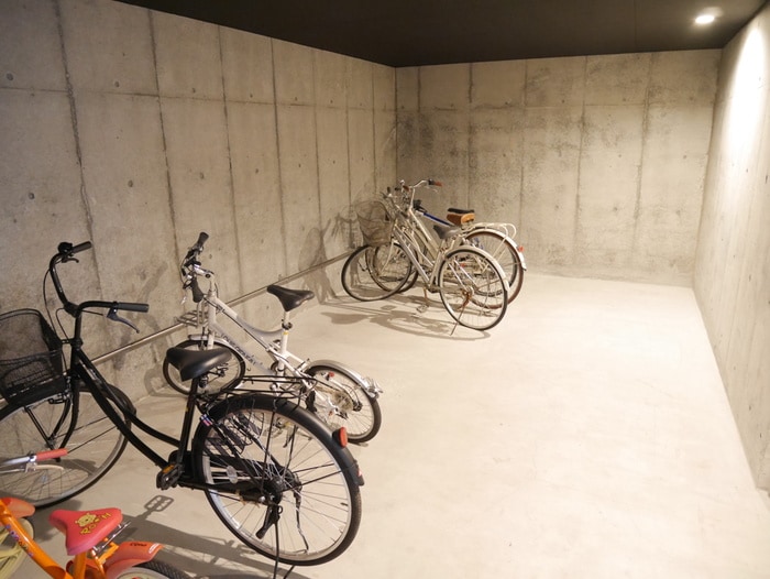 駐輪場 グランドサクセス平岸２条