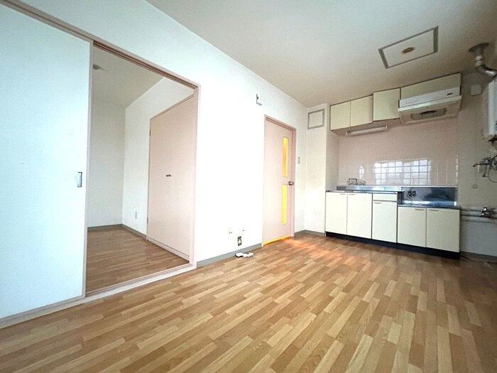 居室 ＮＹＰＢＬＤ