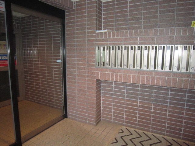 エントランス部分 ＮＹＰＢＬＤ