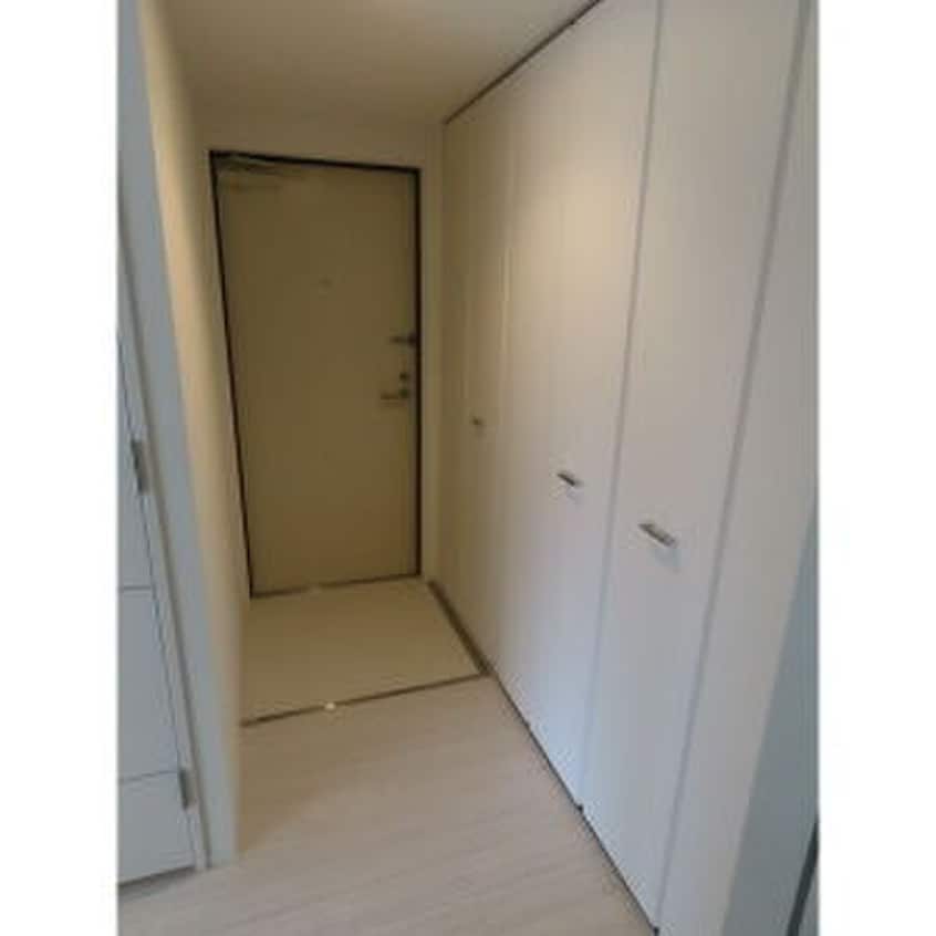 玄関 Gloir平和通