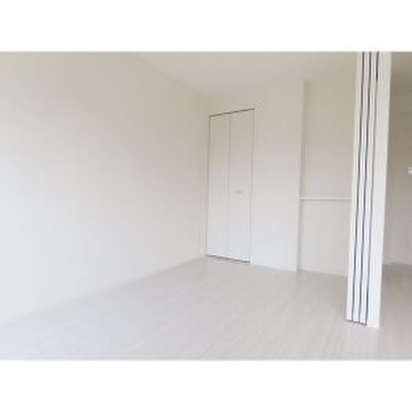 居室 Gloir平和通