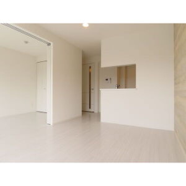 居室 Gloir平和通