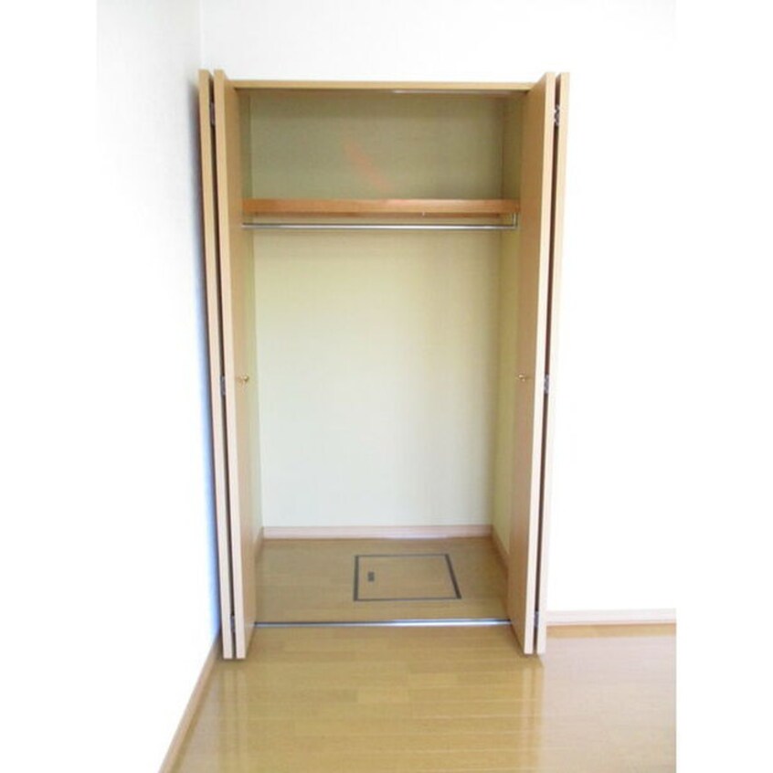 収納 モンタ－ナ藤元１