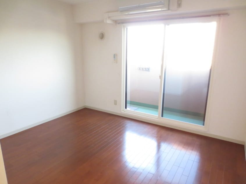 居室 アマ－ビレＮ１６