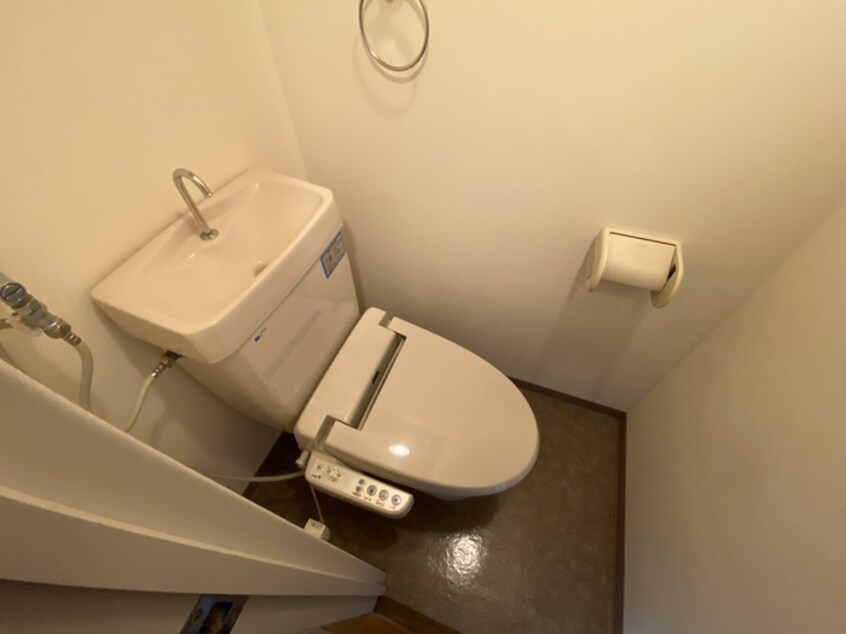 トイレ シャルムＮ１８