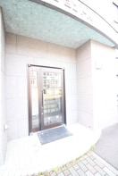 エントランス部分 クレッセントＫ