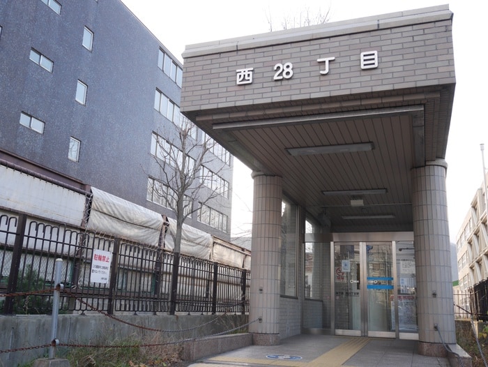 地下鉄西28丁目(役所)まで400m ア－トエリアＳＫ２