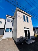 白石本通クラブハウスの外観