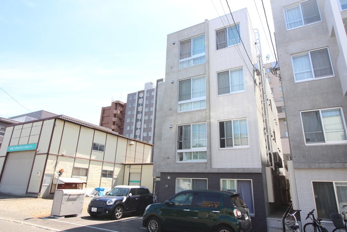 外観写真 クレ－ル南円山