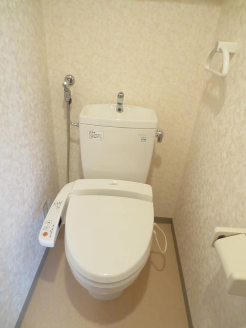 トイレ 平岸エクセル金野