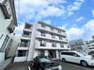 ジュマ宮の森B棟の外観