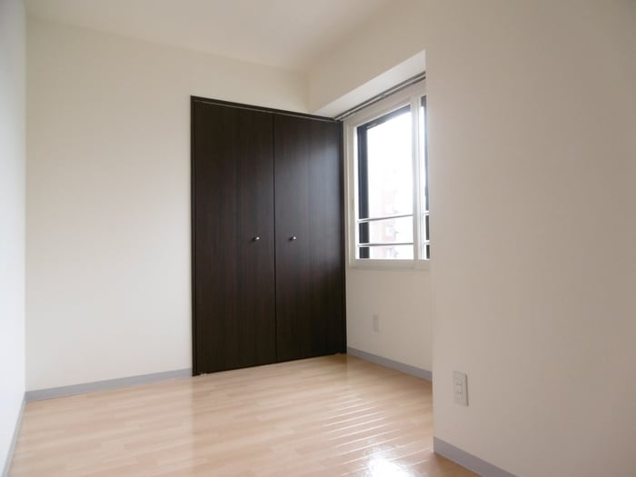 居室 エムズ中の島