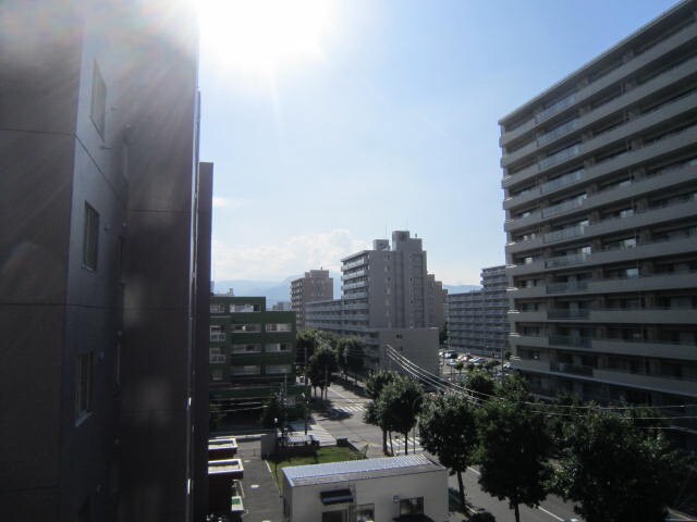 室内からの展望 アブニ－ル桑園