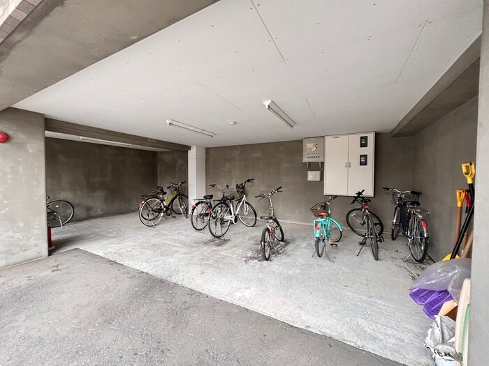 駐輪場 エクセルカムズ