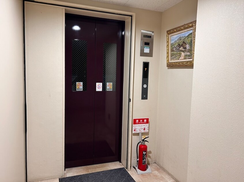 エントランス部分 エクセルカムズ