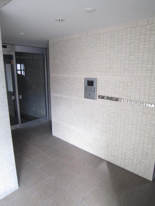 エントランス部分 ＳＥＮＳＡＩ　ＨＡＳＳＡＭＵ