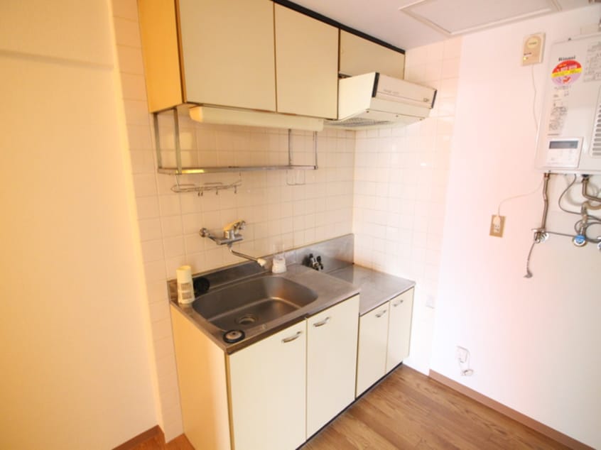 キッチン ウイングＮ１５