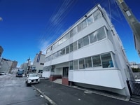 ＥＹＥ ＳＴＡＧＥ　山鼻