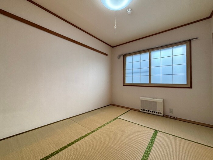 居室 ＥＹＥ ＳＴＡＧＥ　山鼻