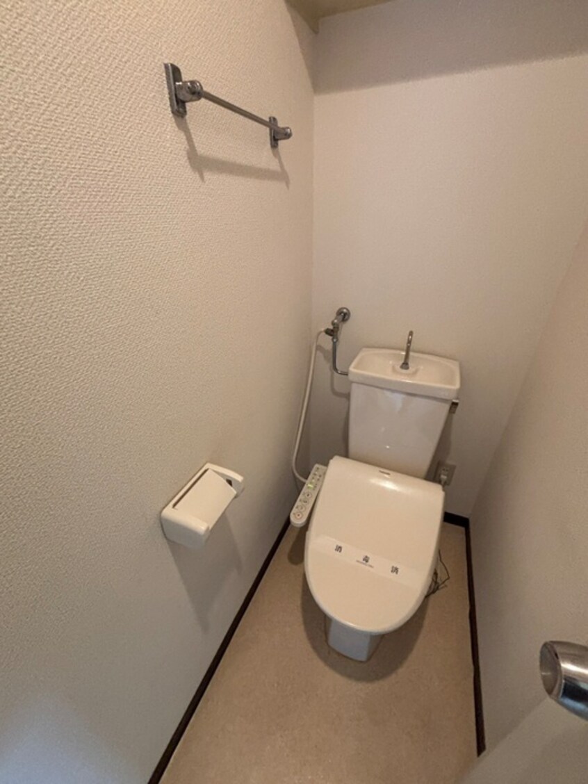 トイレ ＥＹＥ ＳＴＡＧＥ　山鼻