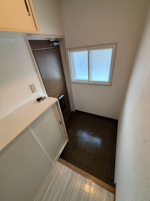 玄関 ＥＹＥ ＳＴＡＧＥ　山鼻