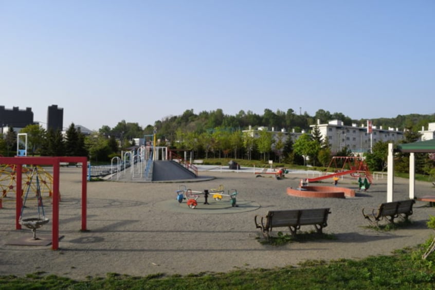 宮の沢ふれあい公園(公園)まで800m グランデプレシア宮の沢