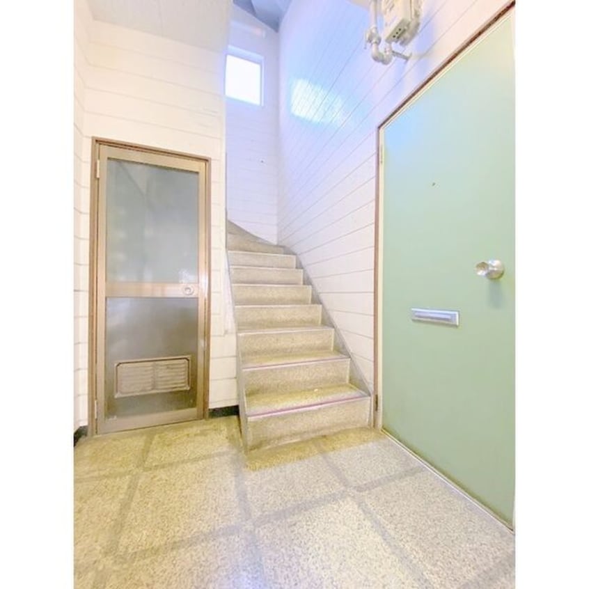 エントランス部分 サングレ－ス