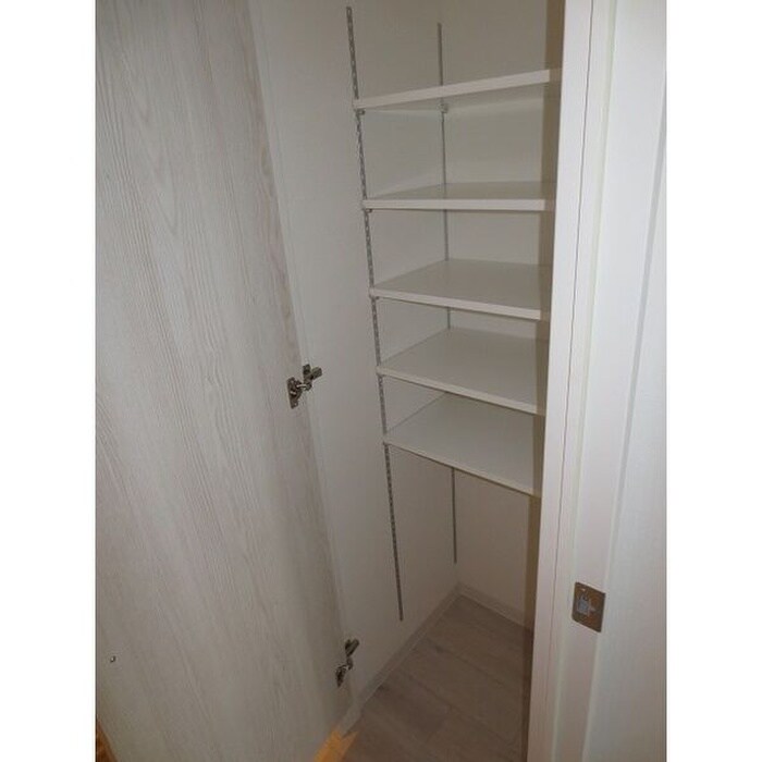 靴箱 Fer a Cheval 510