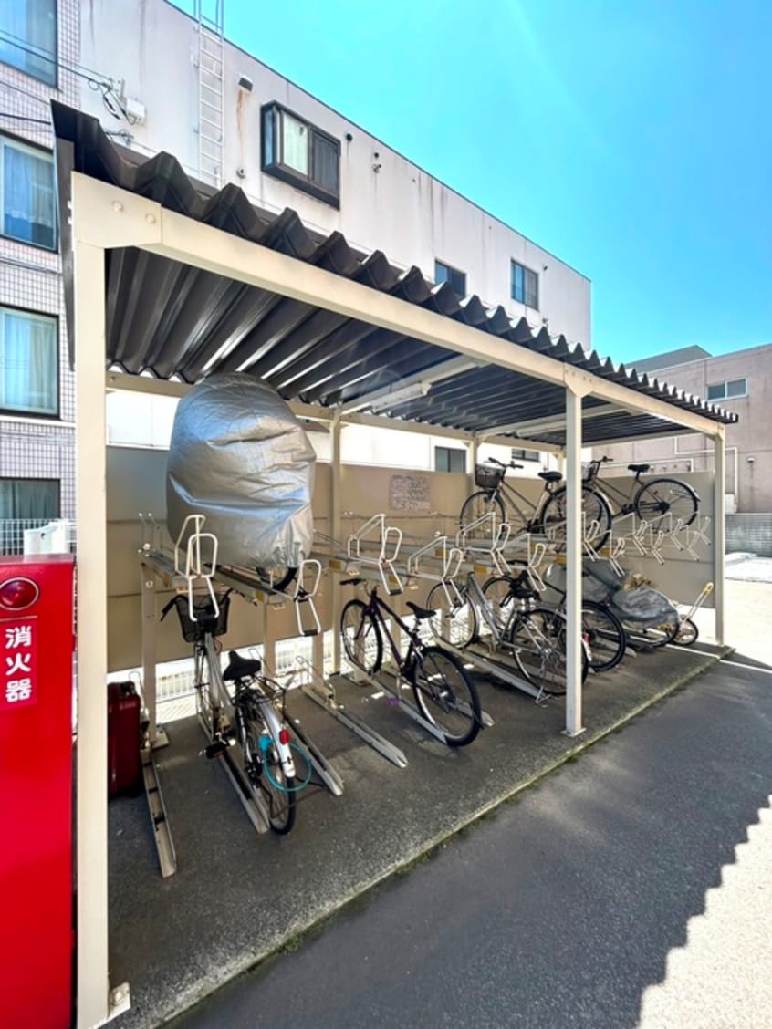 駐輪場 パ－クヒルズ中の島２１