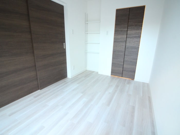 居室 ﾌﾟﾚﾐｱｼﾃｨ美園