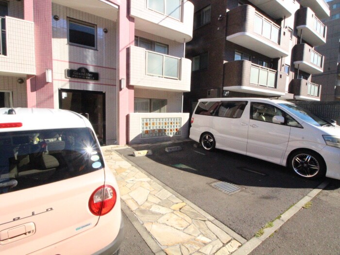 駐車場 グランメール美園1-5