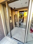 エントランス部分 グランミレニアム中の島通り