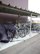 駐輪場 ウイングパレス