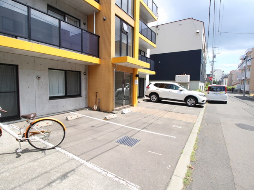 駐車場 ドリホ麻生４丁目