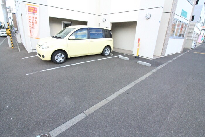 駐車場 セントポーリアノヴェル