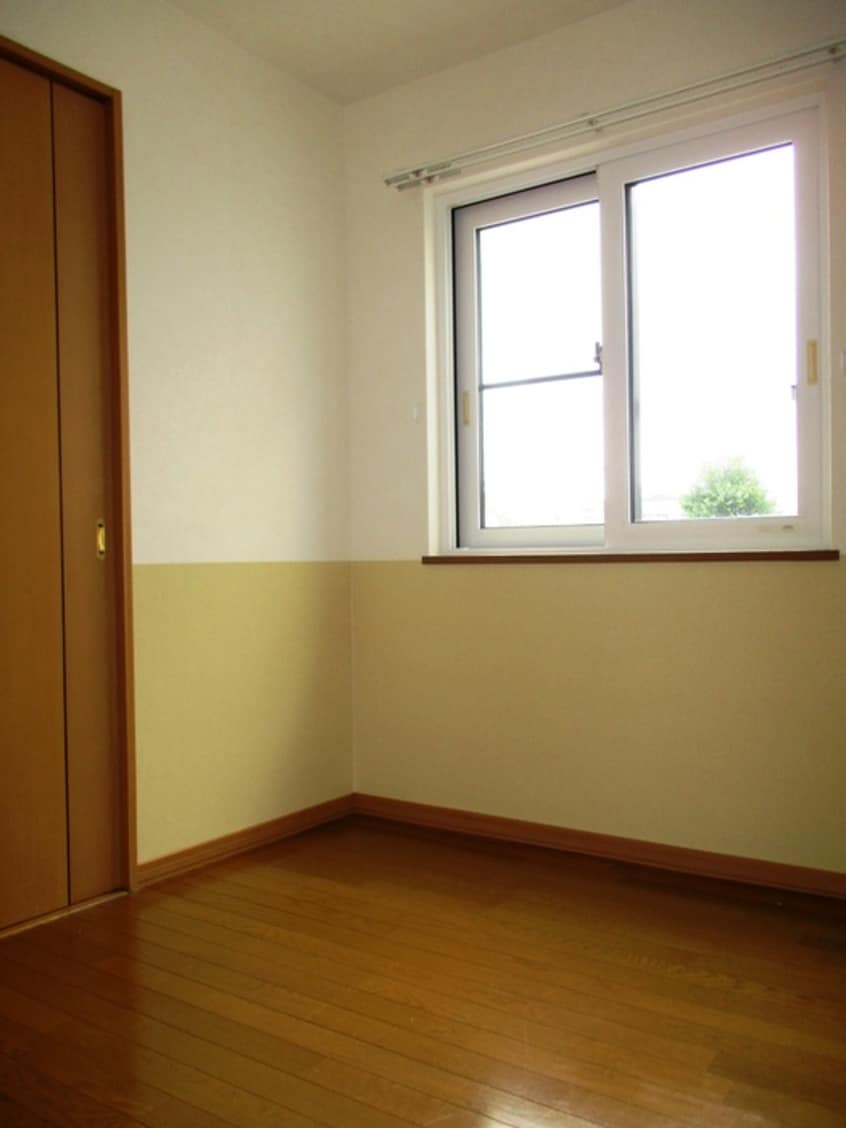 居室 ルミエ－ル西町