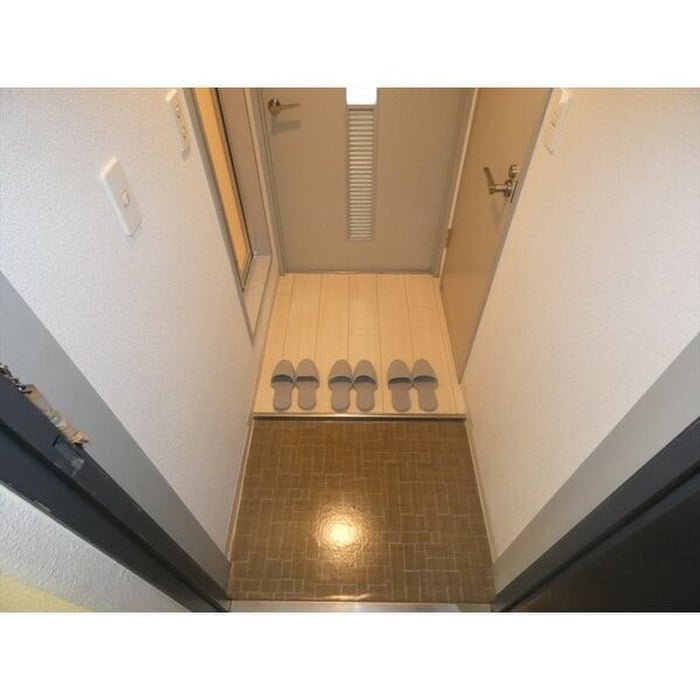 玄関 ＩＮＯＶＥ札幌平岸２条