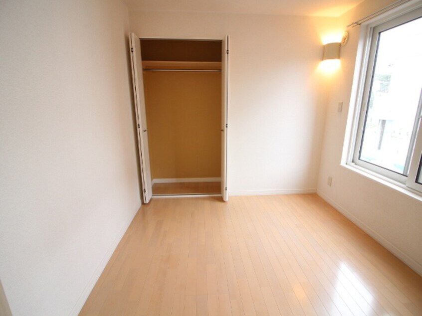 居室 レユシ－ルＮ１１