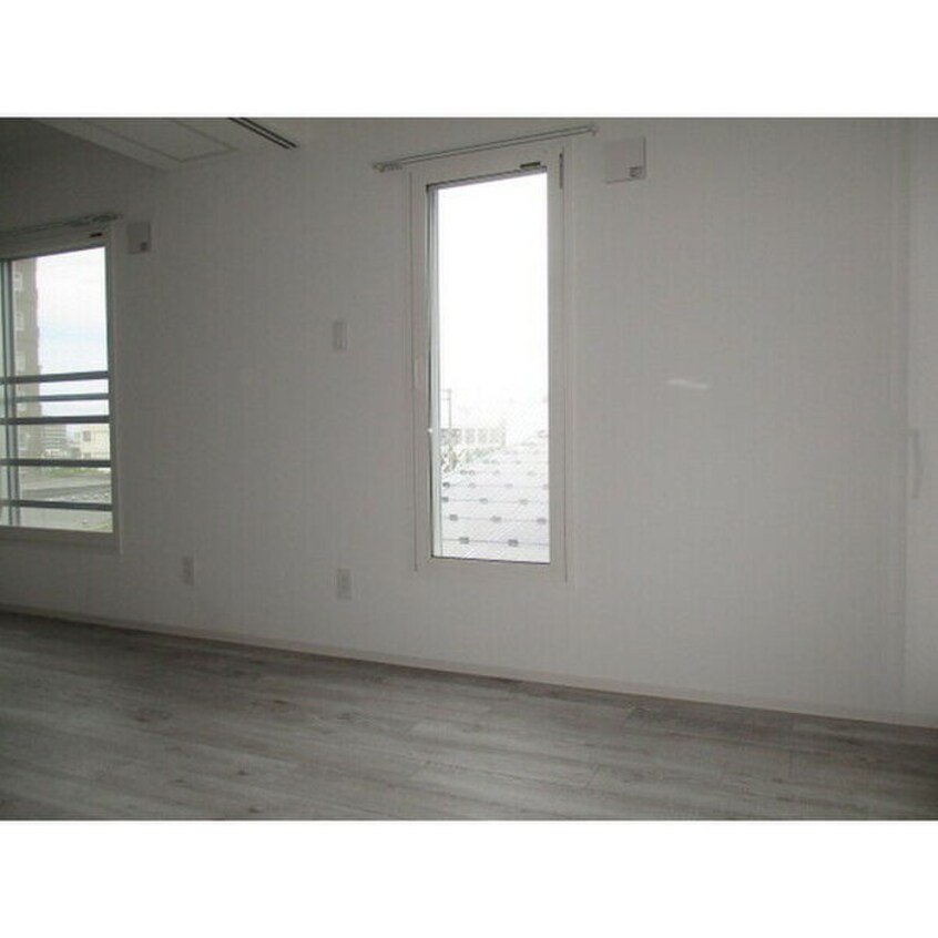 居室 FERIO月寒中央