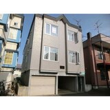 ロイヤルコート学園前