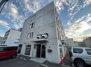 パナシェ宮の森の外観
