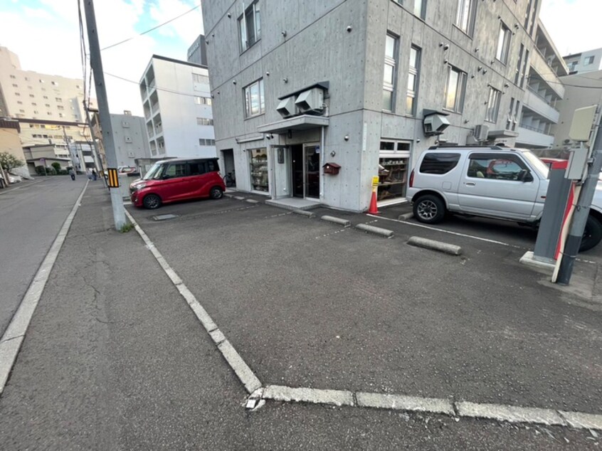 駐車場 パナシェ宮の森