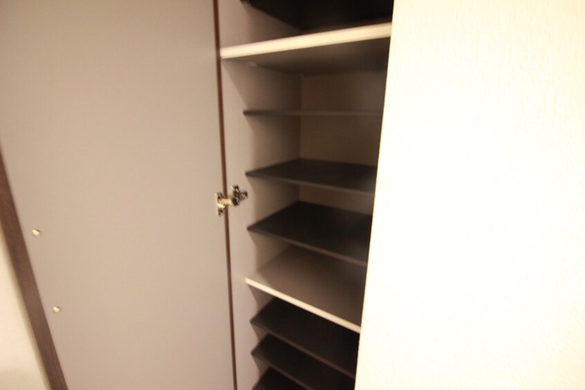 靴箱 イルセントラレ南12条