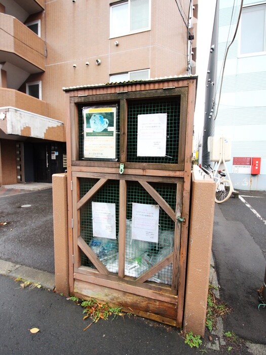 建物設備 メ－プル中の島