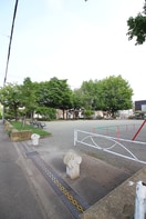 幌西やくも公園(公園)まで200m メゾン・ド・ソレイユ