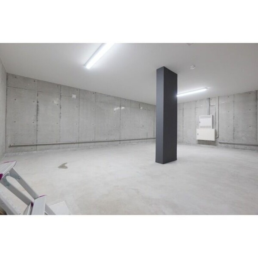 駐輪場 エアフォルク行啓通