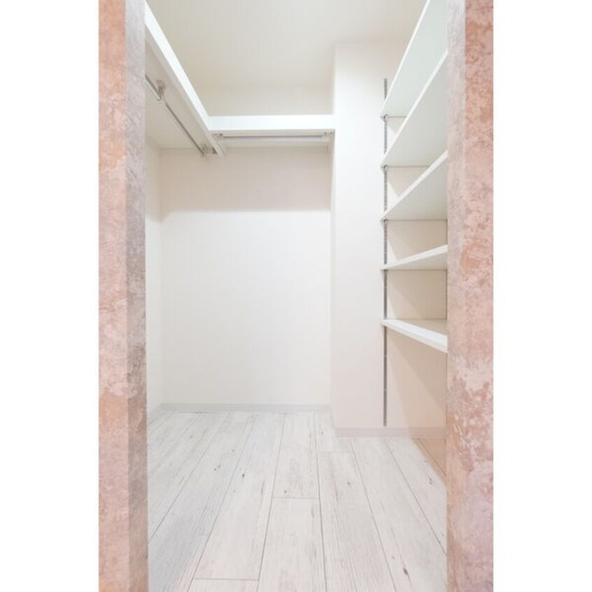 収納 エアフォルク行啓通