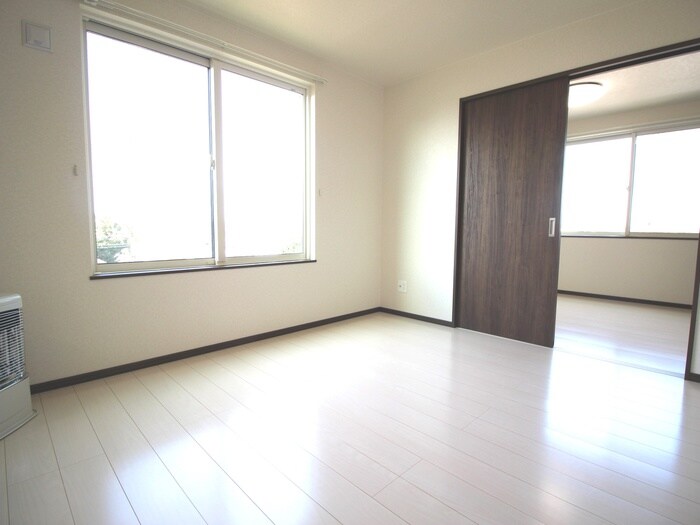 居室 シャルルロワ