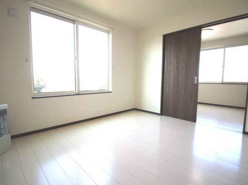 居室 シャルルロワ