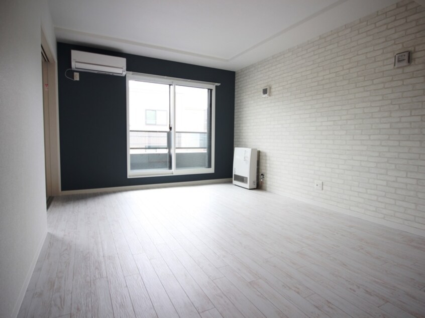 居室 ラピスラズリ